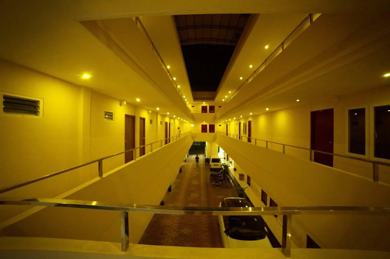 ***  فندق واياناد سكوير مانانثافادي الهند